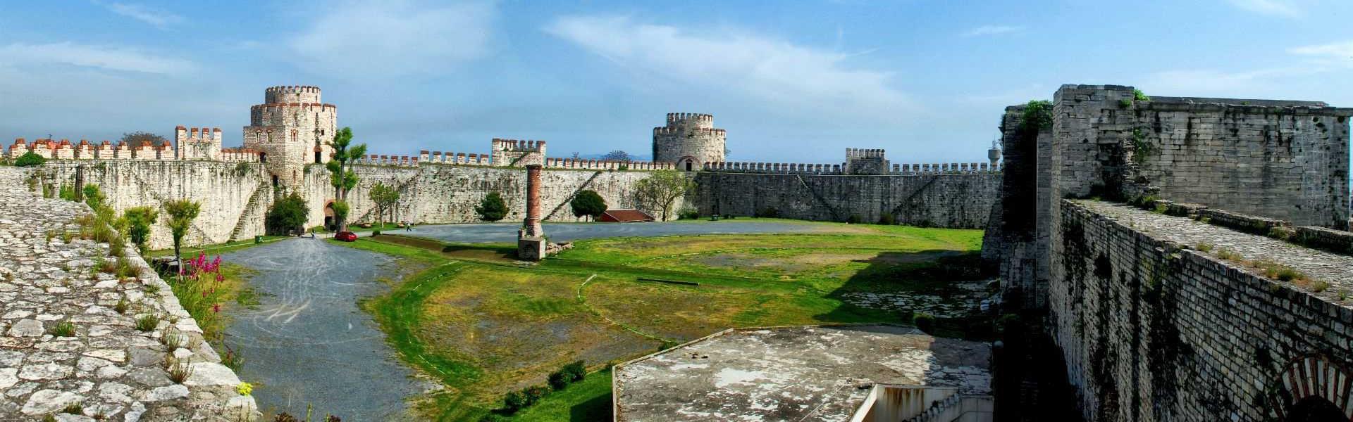 قلعه یدیکوله استانبول Yedikule fortress Istanbul