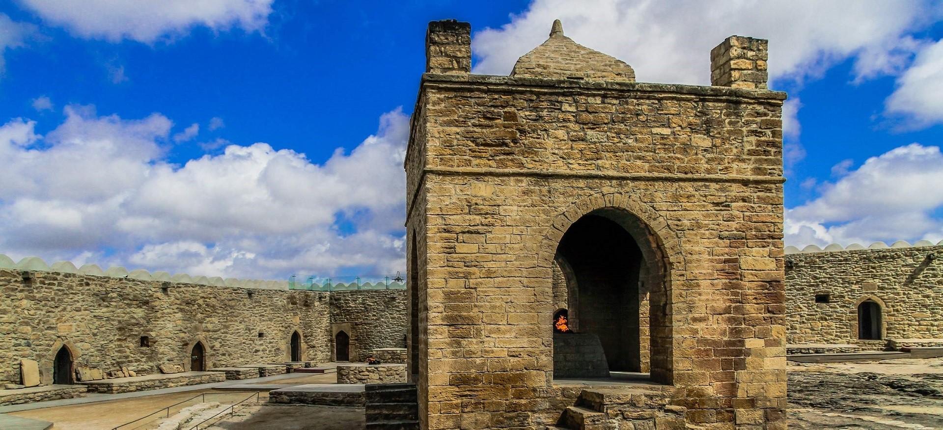 معبد آتشگاه Baku Ateshgah