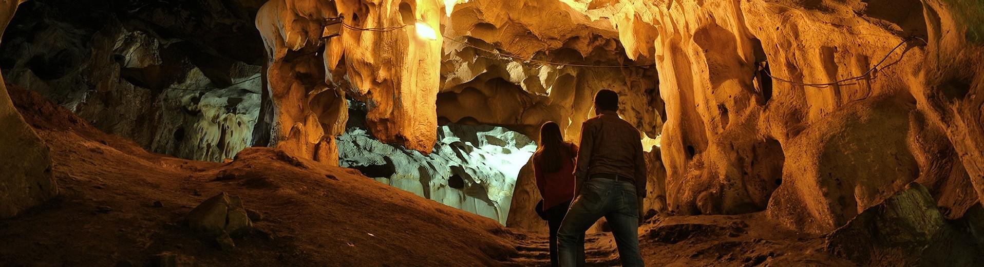 غار کارائین آنتالیا Karain Cave Antalya