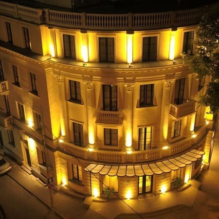 هتل آستوریا تفلیس