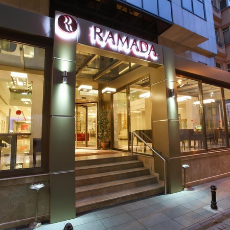 هتل رامادا بای ویندهام استانبول