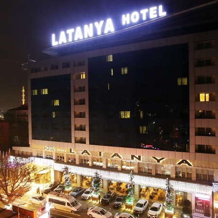 هتل لاتانیا