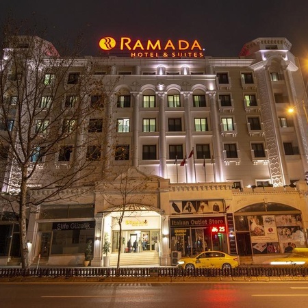 هتل رامادا سوییتس مرتر استانبول