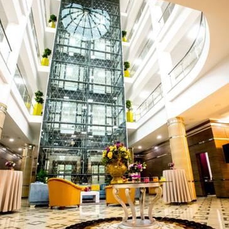 هتل وست شاین باکو