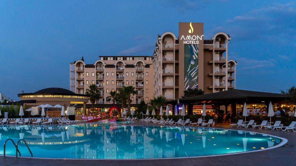 hotel-card