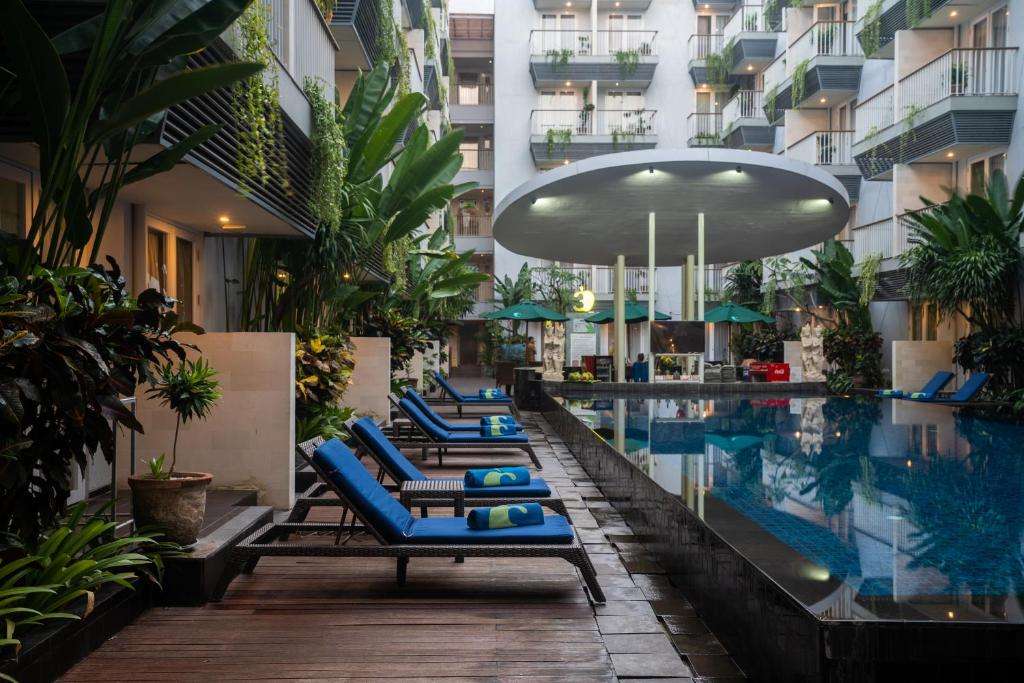 hotel-card