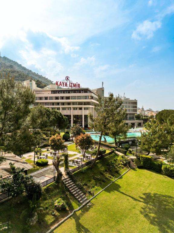hotel-card