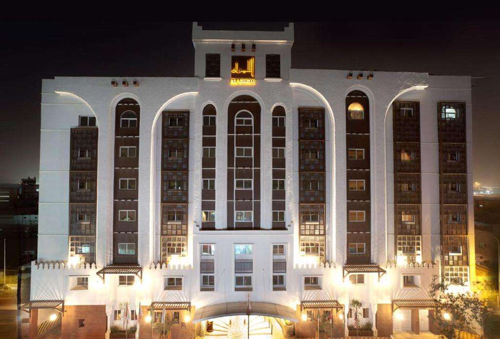 hotel-card