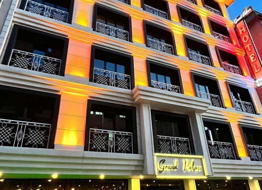 hotel-card