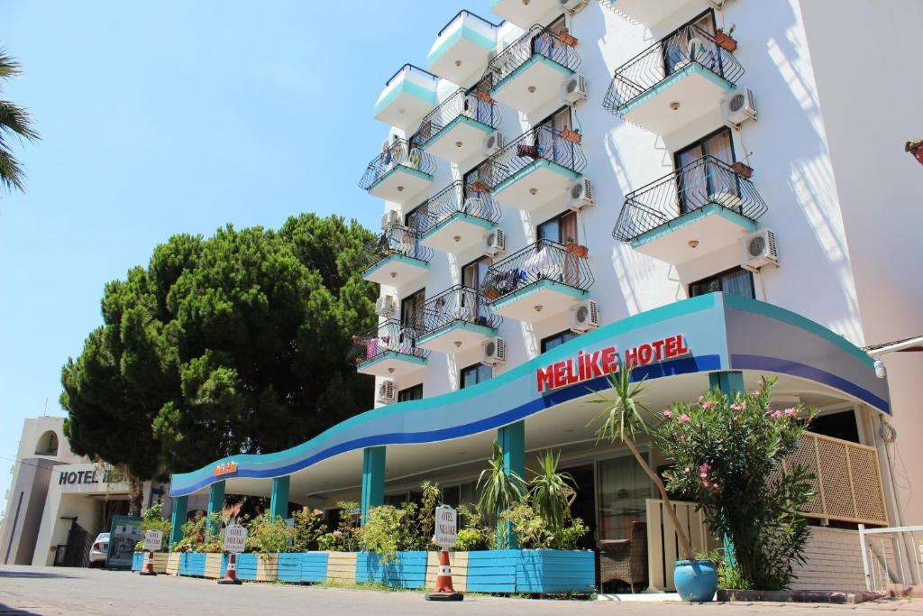 hotel-card