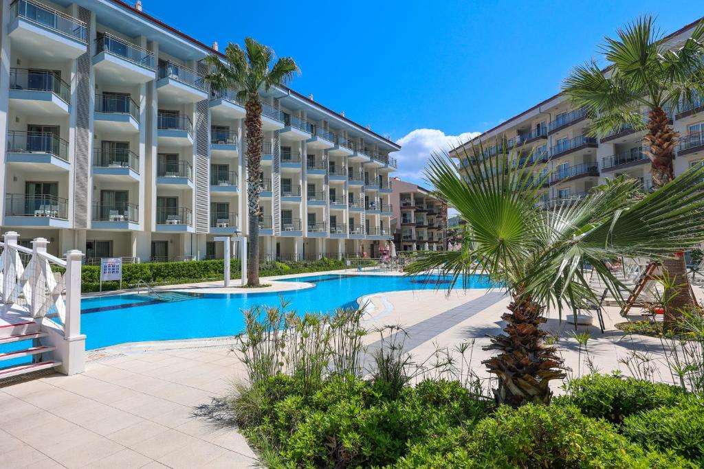 hotel-card