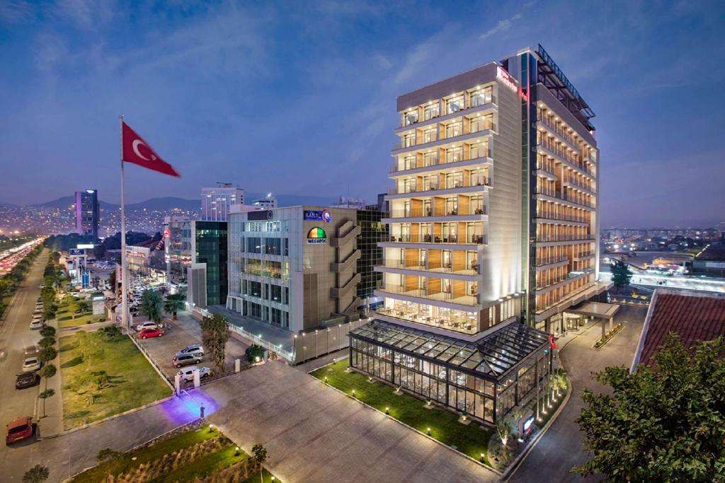 hotel-card