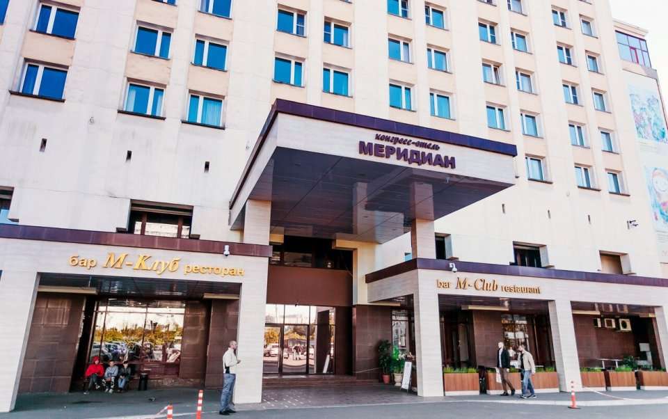 hotel-card