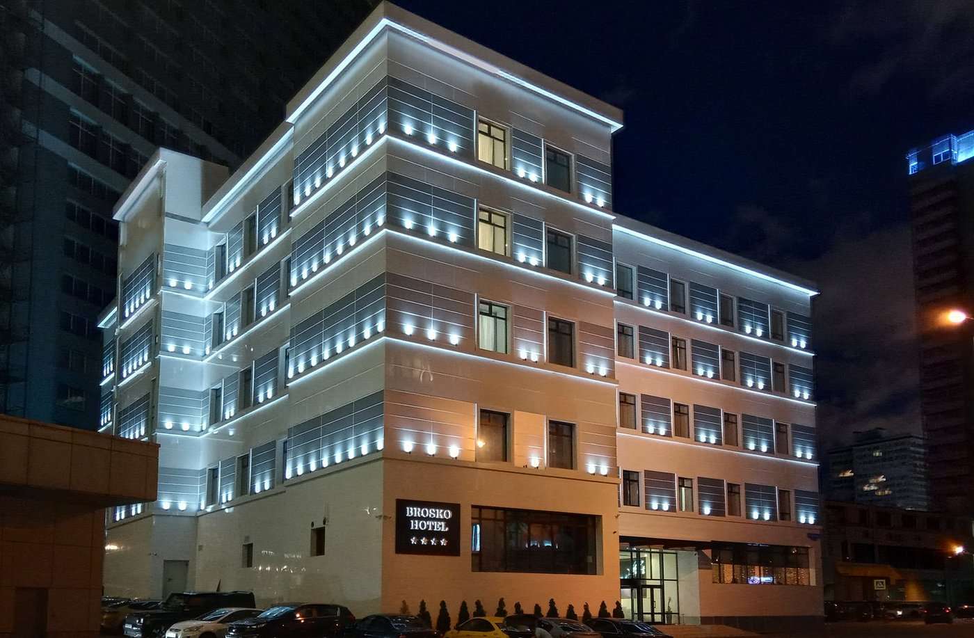 hotel-card