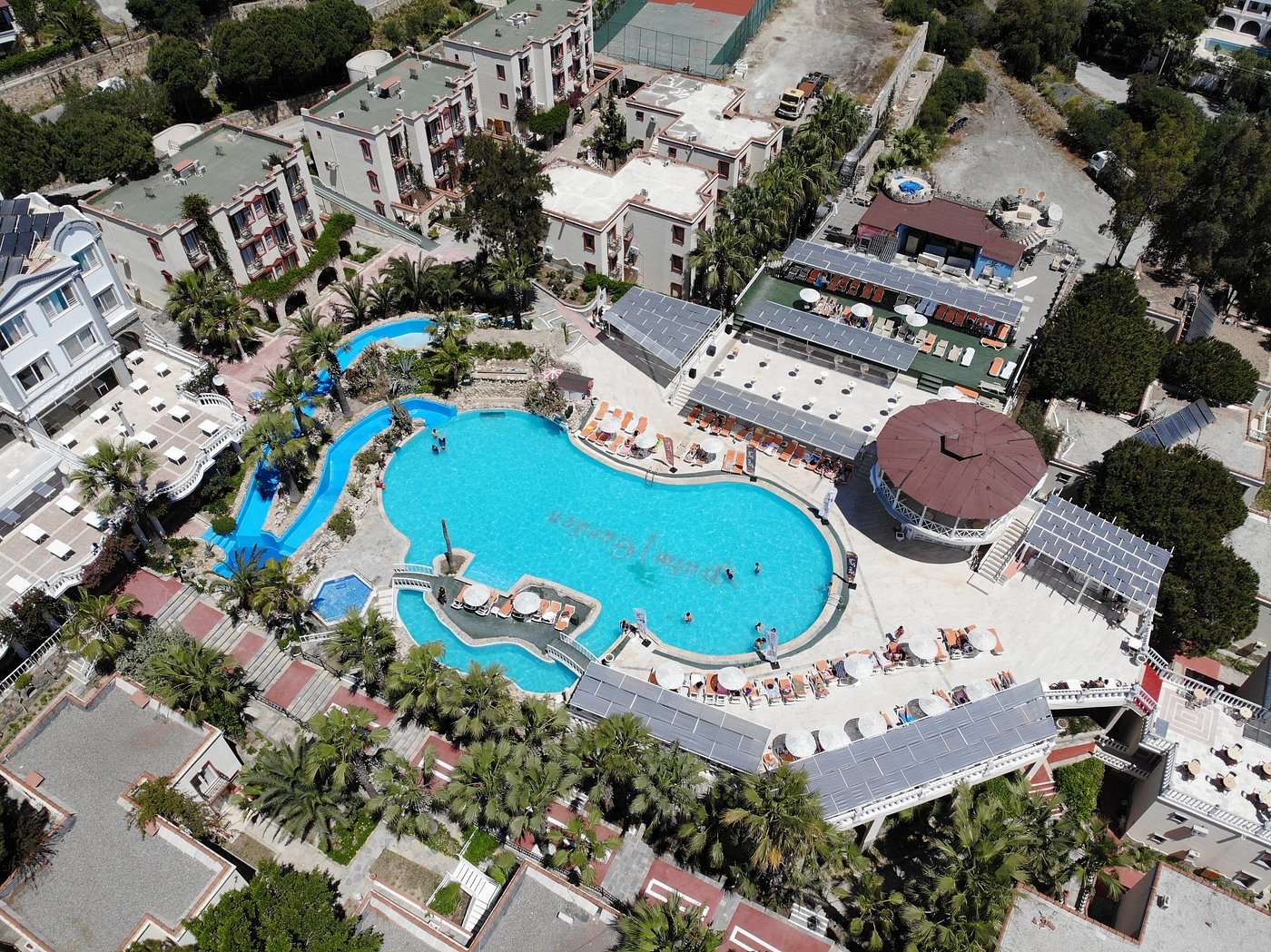 hotel-card