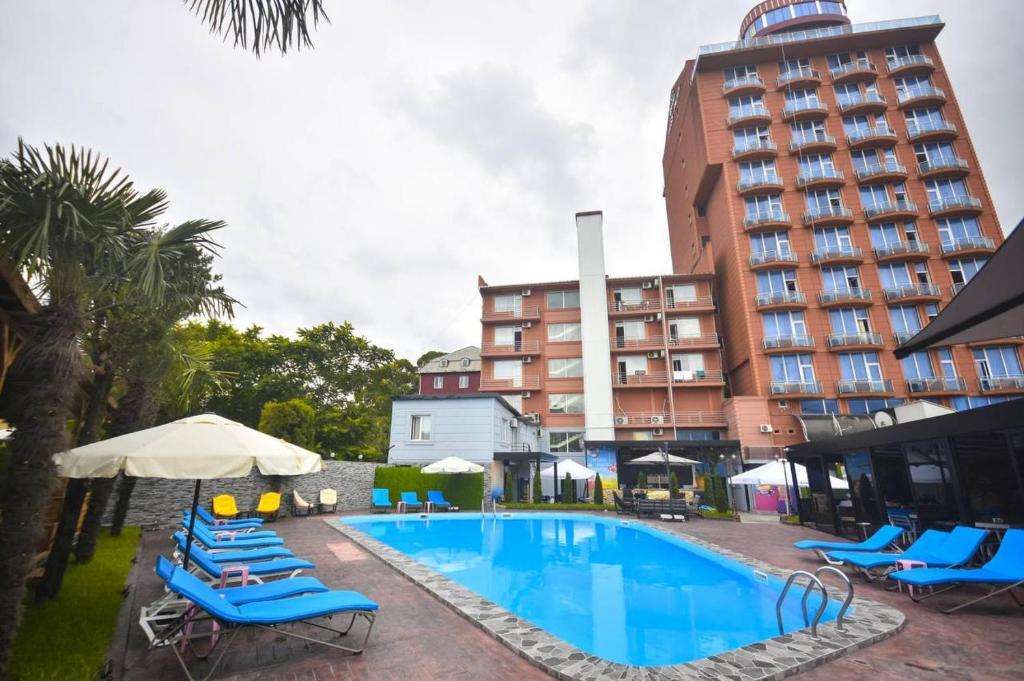 hotel-card