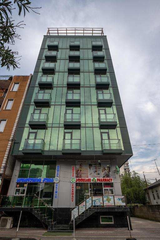 hotel-card
