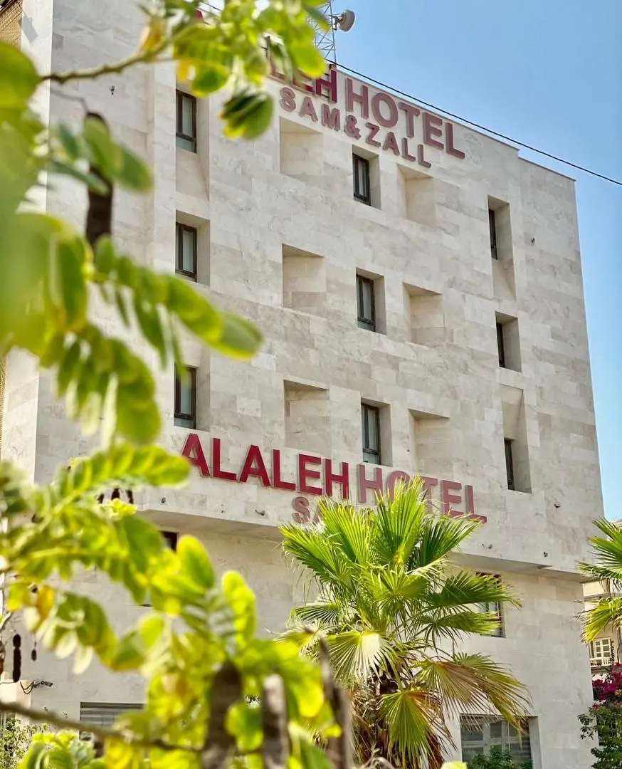 hotel-card