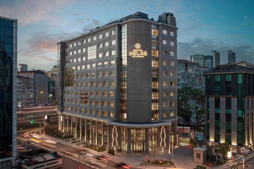 hotel-card