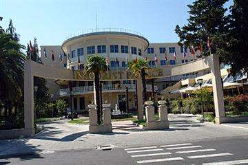 hotel-card