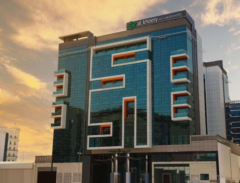 hotel-card