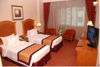 hotel-card