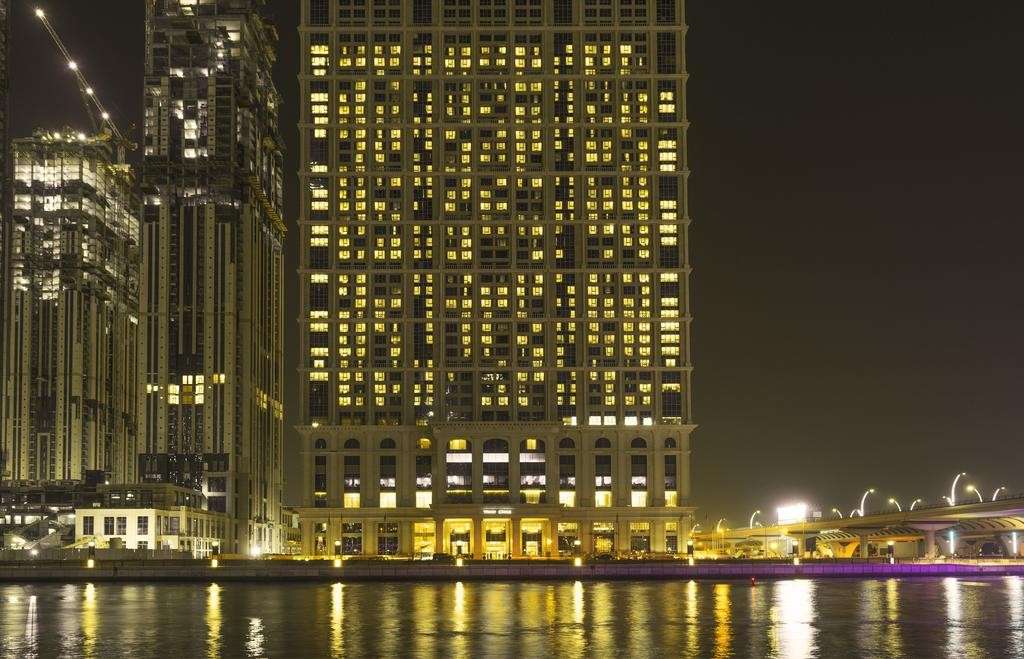 hotel-card