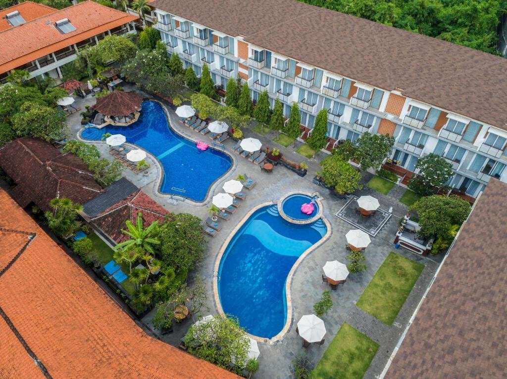 hotel-card