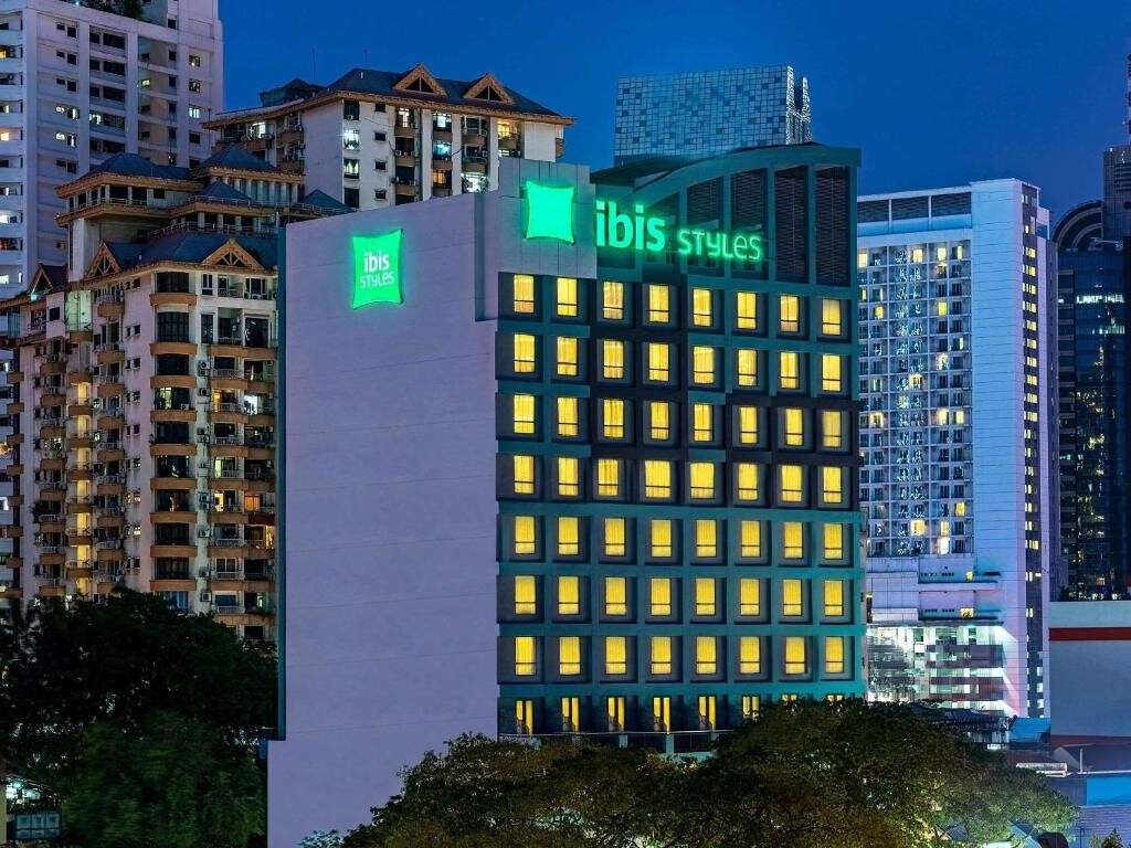 hotel-card