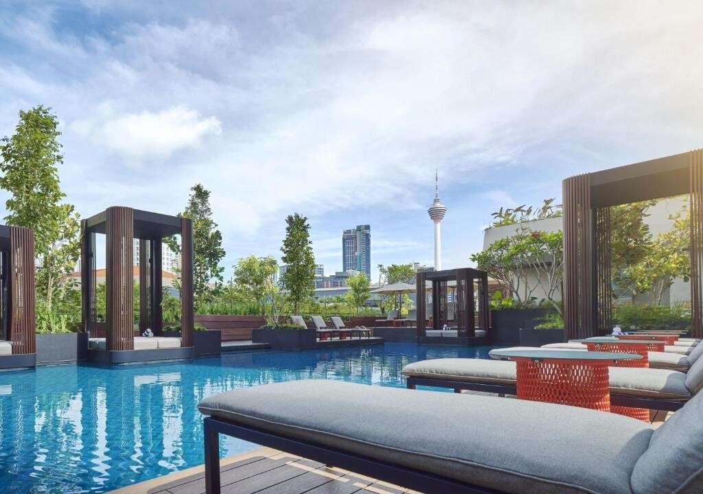 hotel-card