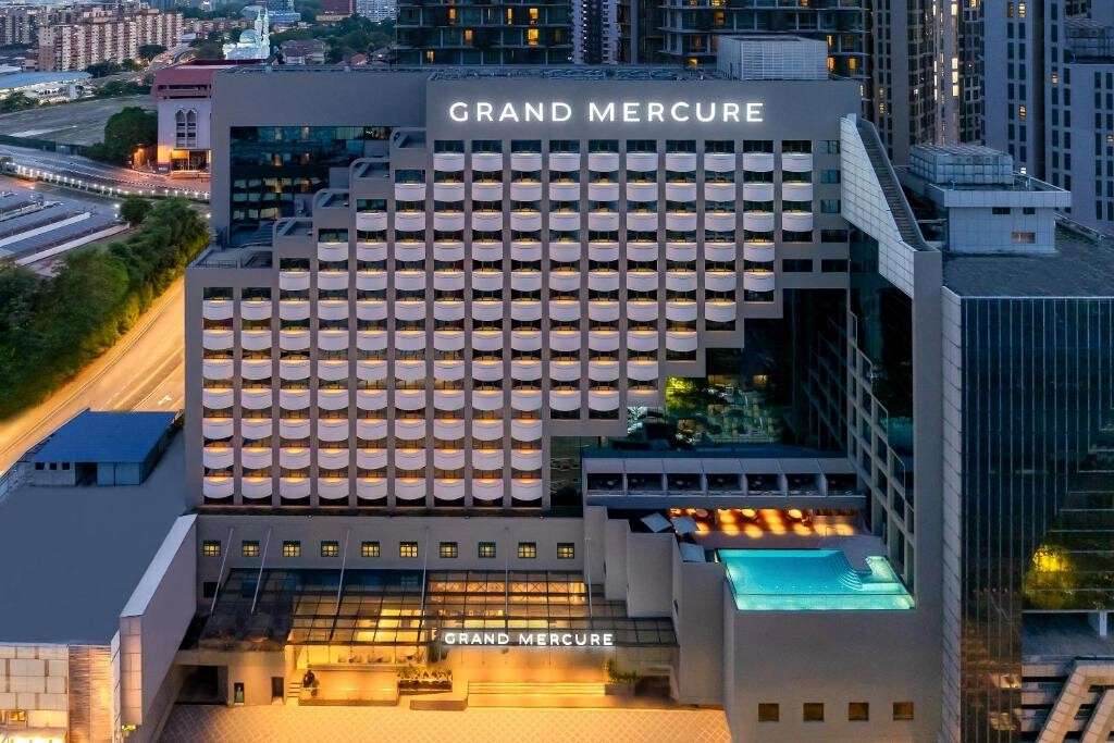 hotel-card