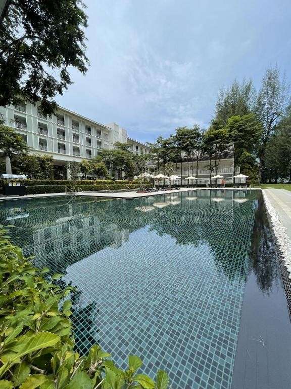 hotel-card