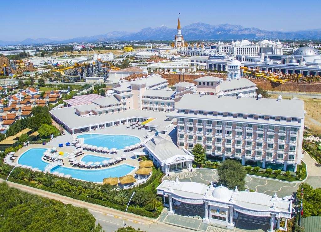 hotel-card