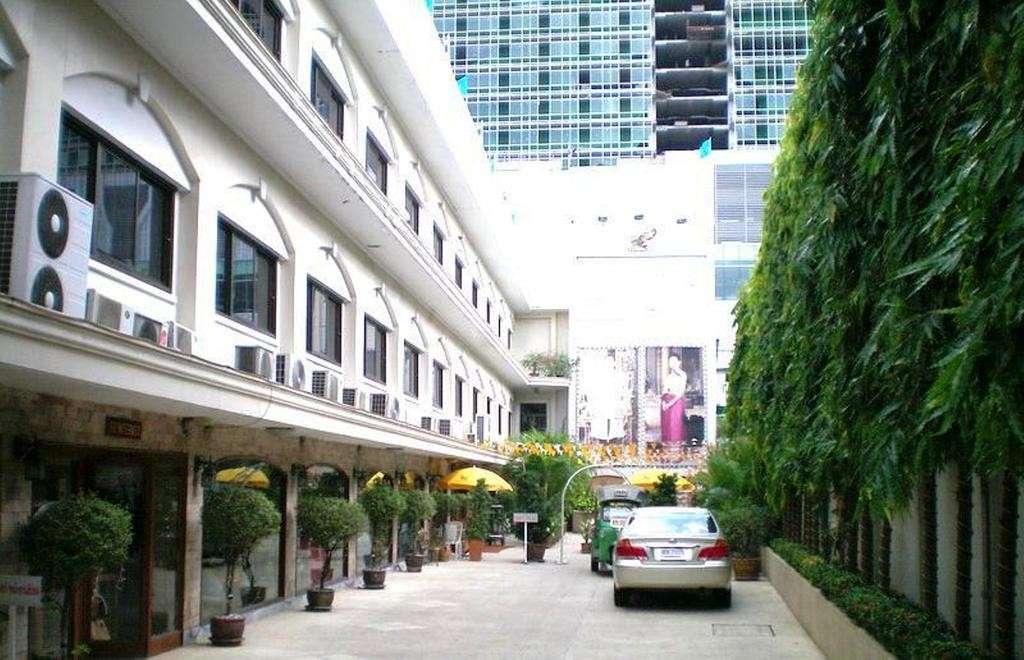hotel