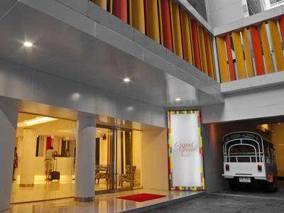 hotel-card