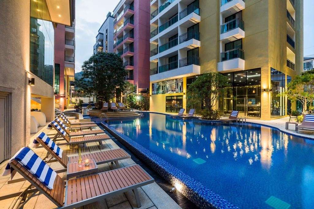 hotel-card