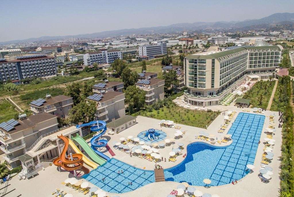 hotel-card