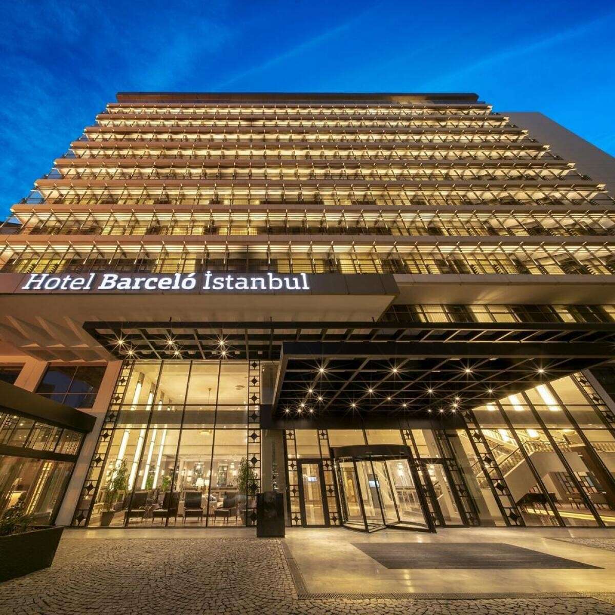 hotel-card