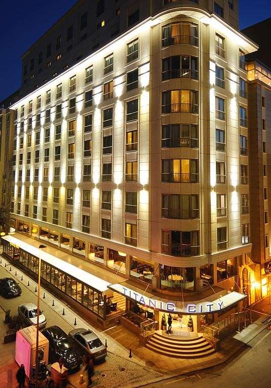 hotel-card
