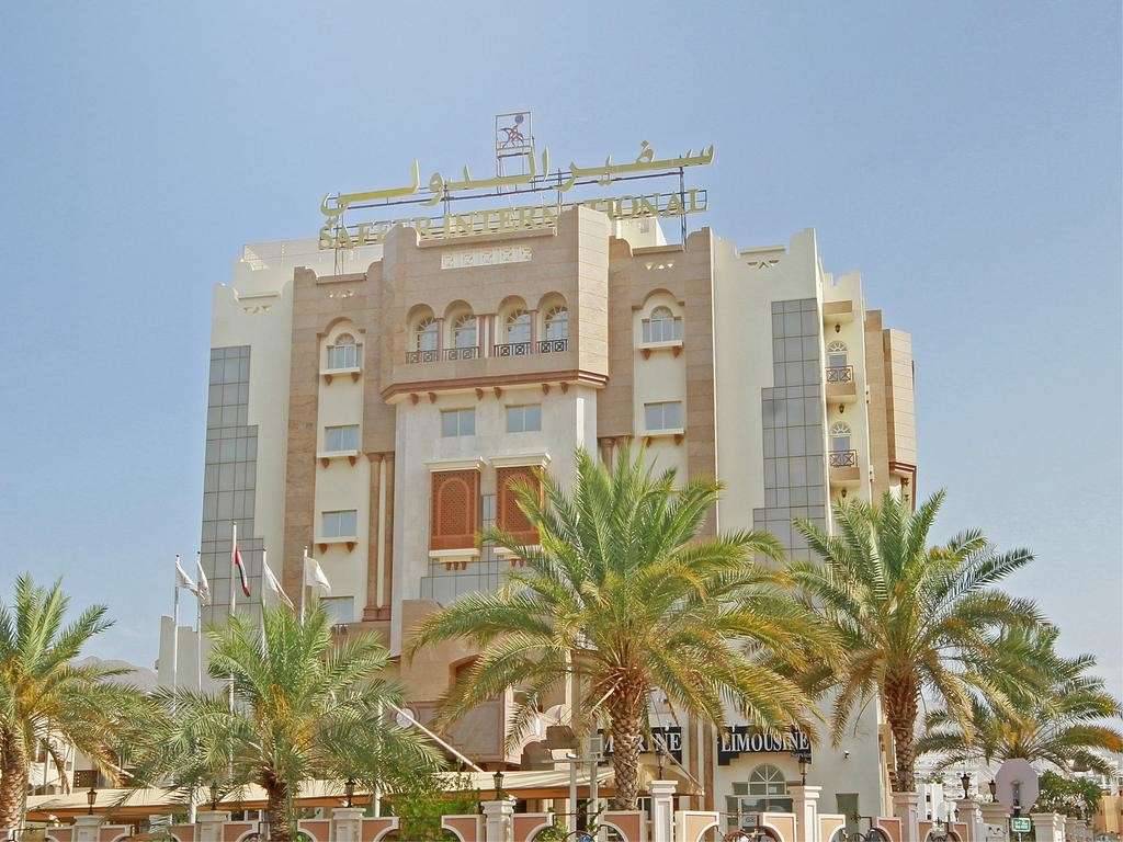 hotel-card