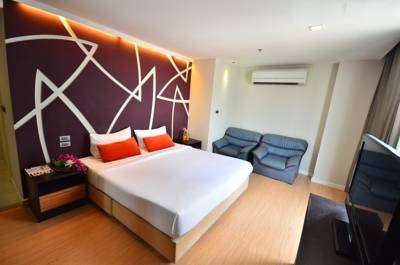 hotel-card