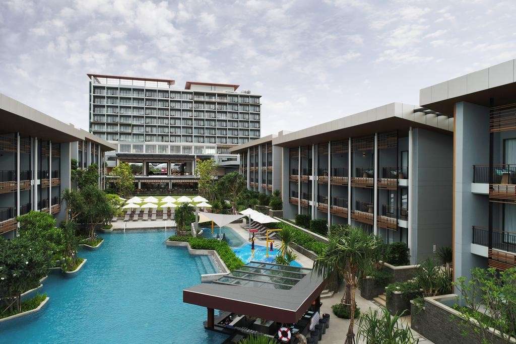 hotel-card