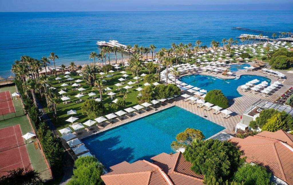 hotel-card
