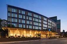 hotel-card