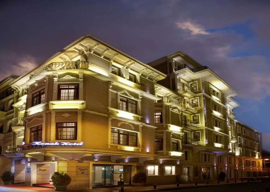 hotel-card