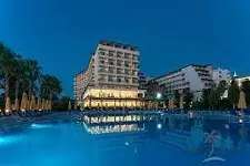 hotel-card
