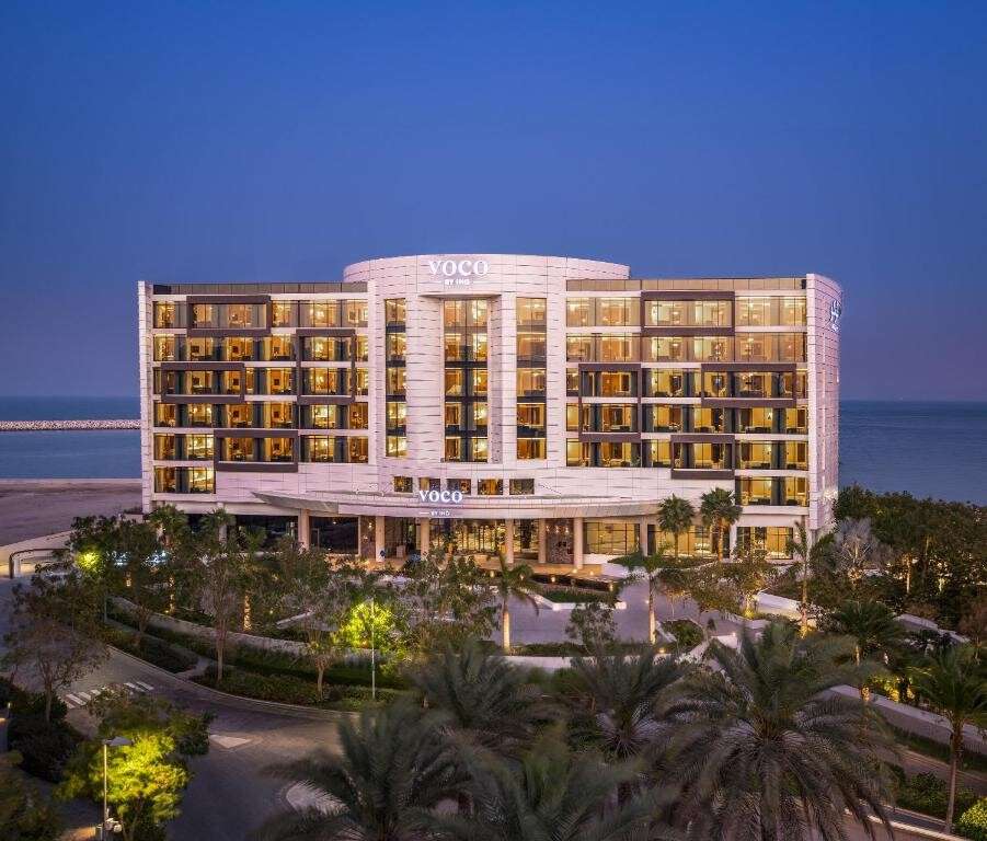 hotel-card